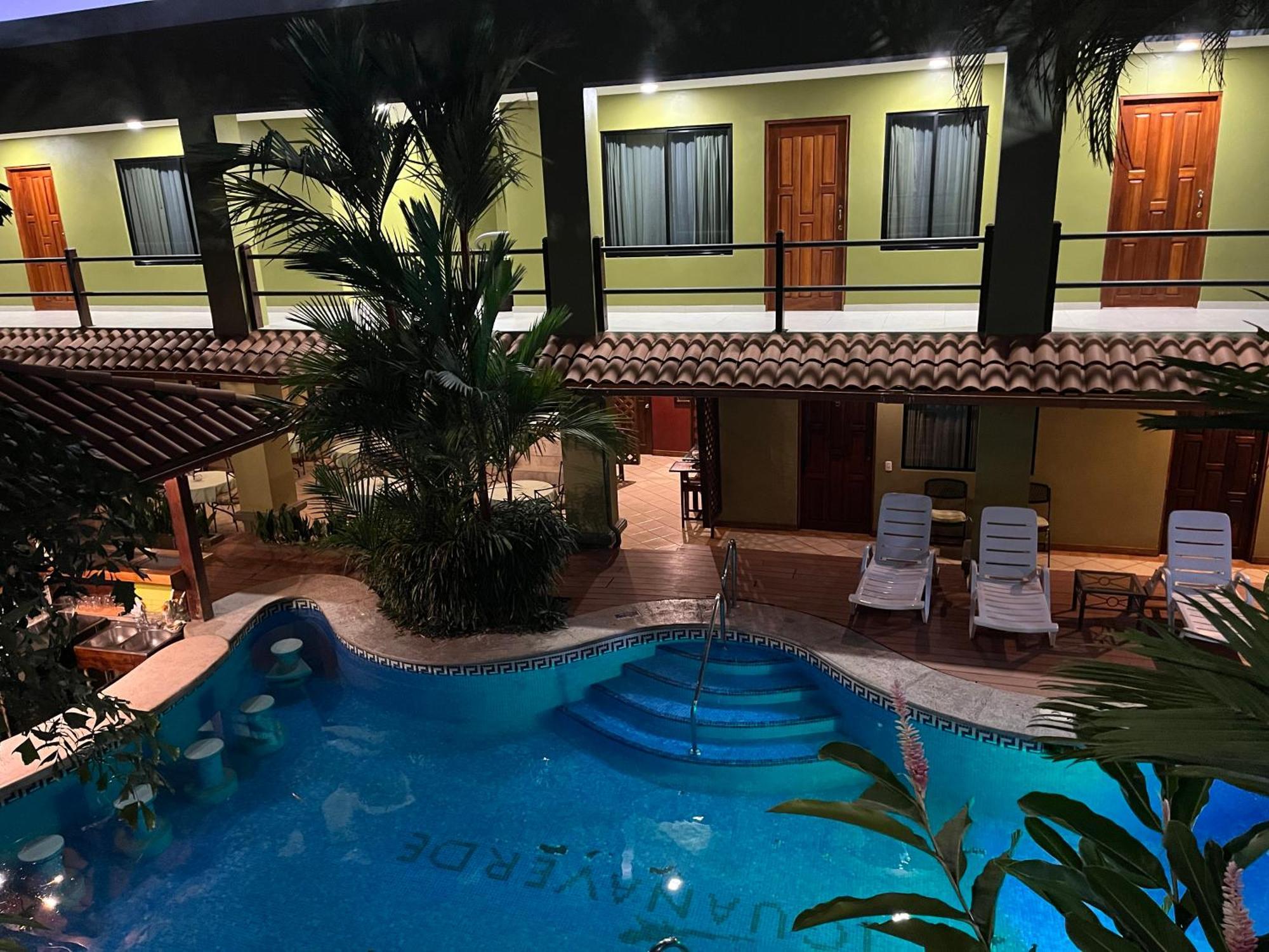 אורוטינה Hotel Iguana Verde מראה חיצוני תמונה