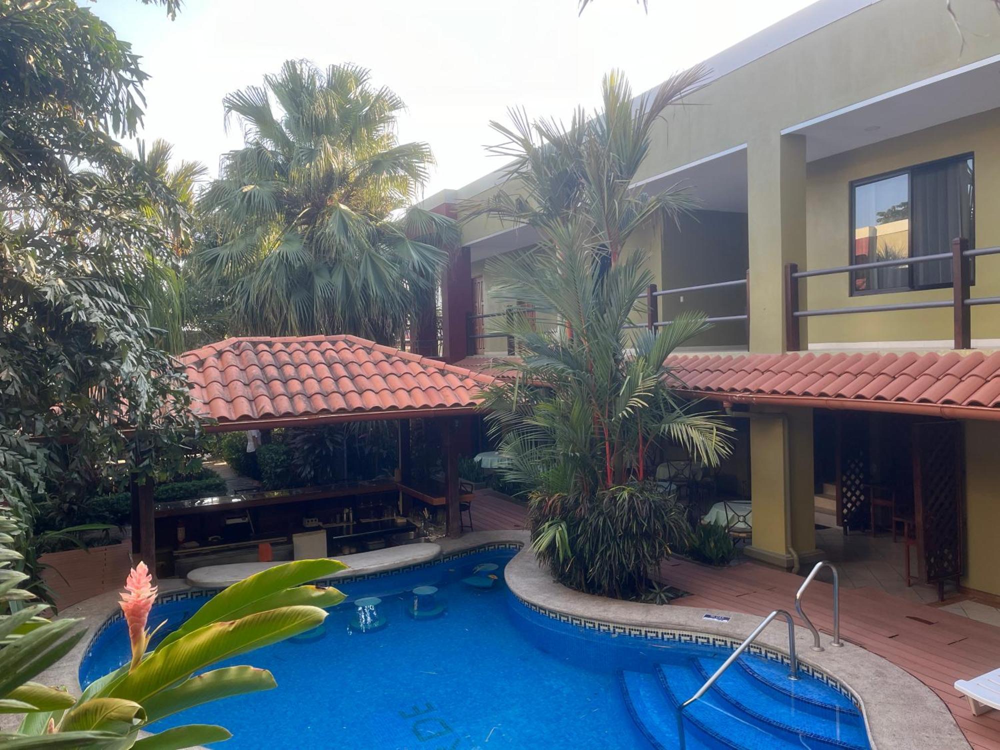 אורוטינה Hotel Iguana Verde מראה חיצוני תמונה
