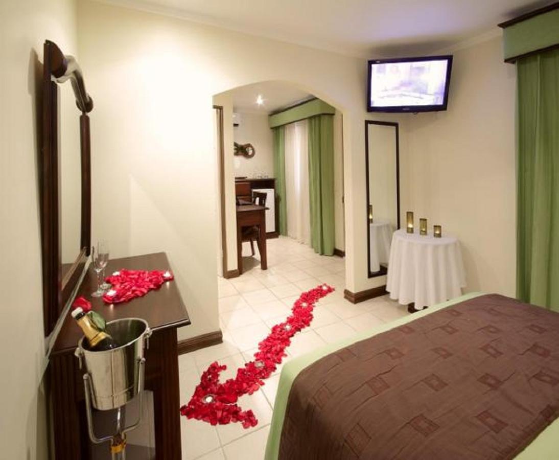 אורוטינה Hotel Iguana Verde מראה חיצוני תמונה
