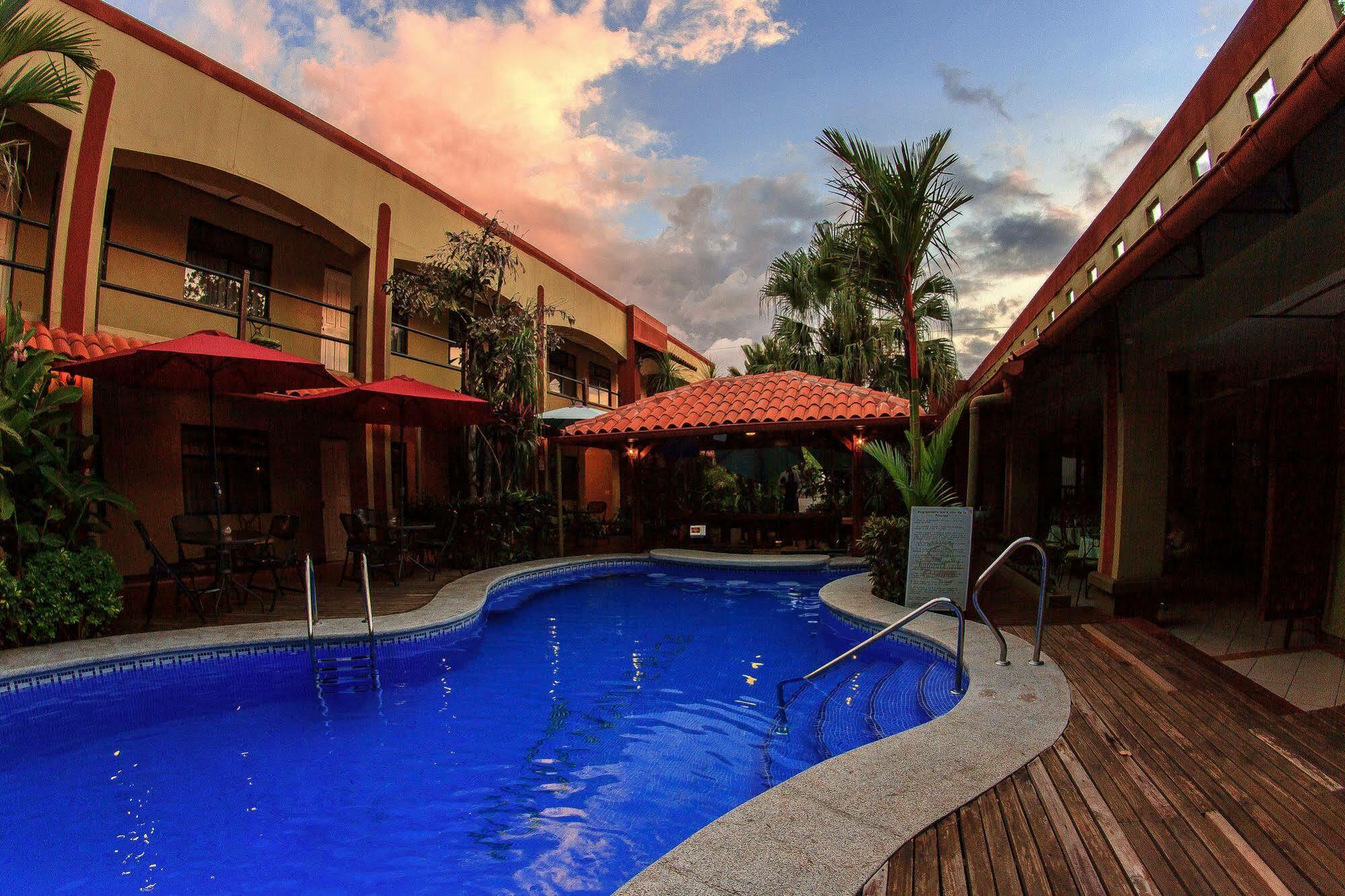 אורוטינה Hotel Iguana Verde מראה חיצוני תמונה